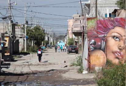 México registró 52.4 millones de habitantes en situación de pobreza en 2018, un dato menor a los 53.4 millones de 2016 y que representa el 41.9 % del total de la población, reveló este lunes el Consejo Nacional de Evaluación de la Política de Desarrollo Social (Coneval). (ARCHIVO)