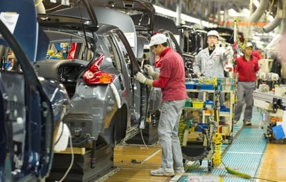 En julio, la producción de autos ligeros alcanzó 292 mil 641 unidades, es decir, un descenso de 1.03 % respecto al mismo mes de 2018. (ARCHIVO)