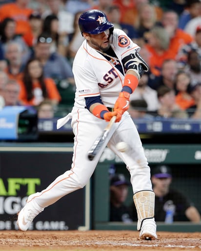 Yuli Gurriel bateó de 4-2 y produjo 8 carreras ante Colorado.