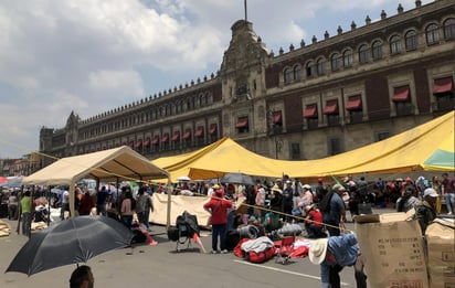 El FAC mantuvo desde el 22 de julio un plantón en Palacio Nacional en demanda de una reunión con el titular del ejecutivo federal. (ESPECIAL)