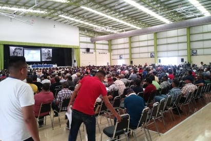 En el foro participan hombres y mujeres que relatan sus experiencias de vida con las drogas y el alcohol, quienes trabajan diariamente en su proceso de recuperación. (EL SIGLO)