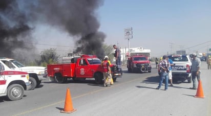 Un joven de 18 años murió calcinado tras chocar su tractocamión.