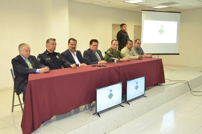 En rueda de prensa, las autoridades de seguridad dieron a conocer que el presunto asaltante de banco fue detenido.