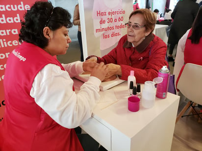 Estudios recientes han señalado que la aspirina puede ayudar a prolongar la vida de las personas con cáncer. (EFE)