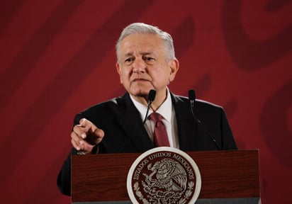 El presidente Andrés Manuel López Obrador aseguró que no dará consignas para perjudicar a nadie en el caso donde investigan a la exsecretaria de Desarrollo Social, Rosario Robles Berlanga, y que si resulta que algún miembro de su gobierno actuó de manera facciosa actuará en consecuencia y no lo permitirá. (NOTIMEX)