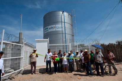 Con los megatanques de agua se busca dar solución al problema de desabasto del vital líquido.  (EL SIGLO DE TORREÓN/ANGÉLICA SANDOVAL)