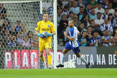 El arquero pampero sigue sumando minutos en Portugal. (ESPECIAL)