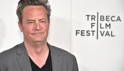 Ganancia. Matthew Perry recibía alrededor de 20 millones de dólares al año por su trabajo en la serie Friends. (ARCHIVO)