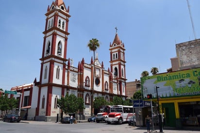 La dirección de Obras Públicas de Torreón informó hoy lunes que ya se cuenta con la licencia correspondiente de parte del Instituto Nacional de Antropología e Historia (INAH), toda vez que están por realizarse obras de remodelación en el templo del Perpetuo Socorro de la zona centro. (ARCHIVO)