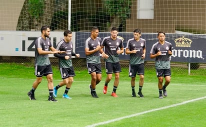 Arteaga y Lozano (2d) fueron considerados por el 'Tata' y se concentran en el CAR. (ESPECIAL)