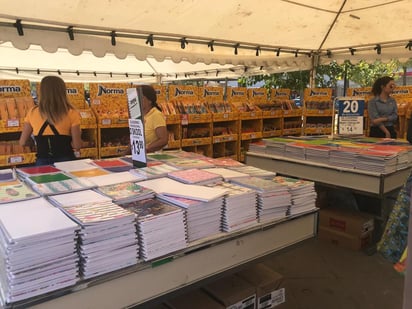 Este jueves la Cámara Nacional de Comercio instaló en Monclova la Feria del Regreso a Clases. (EL SIGLO COAHUILA)