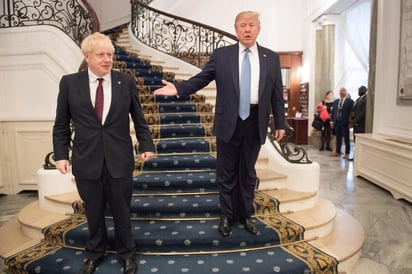 Trump dijo que Boris Johnson es 'el hombre adecuado' para culminar el Brexit y afirmó que será un 'fantástico primer ministro'. (EFE)