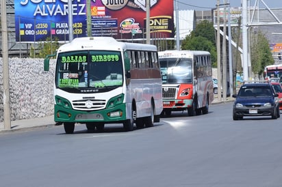 El plan Transporte en Equipo ofrece apoyos de movilidad a estudiantes para acudan a su escuela en el año. (EL SIGLO DE TORREÓN)