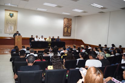 Ayer se inauguró el ciclo de conferencias que toda la semana se realizará en la UAAAN. (MARY VÁZQUEZ)