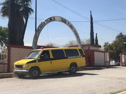 Las unidades que trabajan al margen de la ley ponen en riesgo la integridad de los pequeños usuarios, pues se desconoce si los operadores tienen licencia de manejo, consumen drogas o están capacitados para reaccionar a alguna situación. (EL SIGLO COAHUILA)