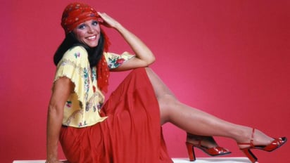 Valerie Harper, conocida en la década de los setenta por su papel de 'Rhoda Morgesntein' en la serie de televisión The Mary Tyler Moore Show, murió este viernes a los 80 años víctima de cáncer. (ESPECIAL)
