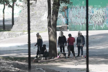  La Secretaría de la Defensa Nacional (Sedena) ha capturado a 5 mil 35 menores de edad en distintos operativos realizados en el periodo de la guerra contra el narcotráfico. (ARCHIVO)