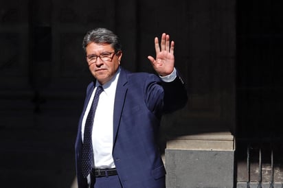 El coordinador de Morena, Ricardo Monreal, señaló que no se le aplicará un 'fast track' a la minuta que modifica la Ley Orgánica del Congreso, particularmente la rotación de la Mesa Directiva de la Cámara de Diputados. (ARCHIVO)