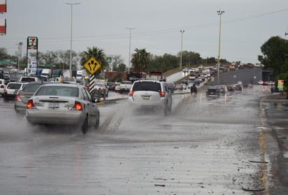 Las zonas más afectadas correspondieron al sector suroriente de la ciudad, donde se generaron encharcamientos de gravedad. (EL SIGLO DE TORREÓN)