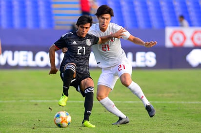 Los jugadores aztecas no pudieron imponer condiciones en la cancha de Celaya. (ESPECIAL) 