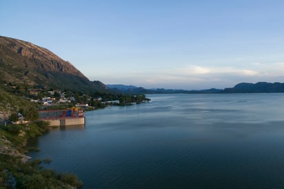 La CAED informó que este proyecto consta de una fuente de abastecimiento de agua superficial existente, la presa Francisco Zarco.