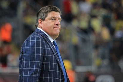 El técnico del América, Miguel Herrera, espera poder recuperar a sus jugadores en la mitad del torneo. (ARCHIVO) 