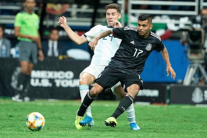 Jesús Manuel Corona durante una jugada en el partido amistoso ante Argentina. (Especial)