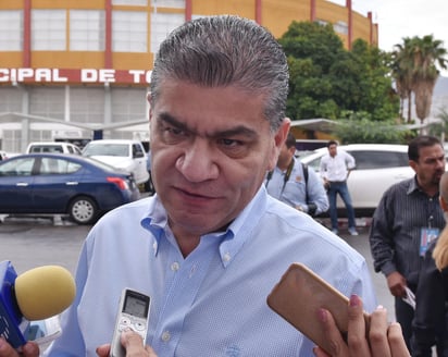 Riquelme Solís también presentó un informe de las obras y acciones que han realizado de forma conjunta con el municipio de Piedras Negras.