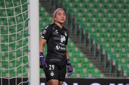 La arquera de Santos, Wendy Toledo, se dijo muy contenta por su llamado a la Selección Mexicana Sub-20. (CORTESÍA SANTOS)