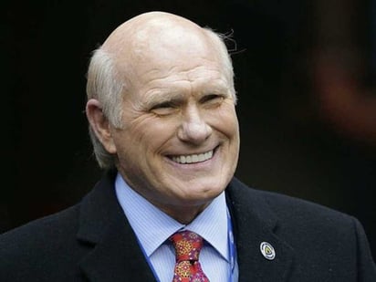 La leyenda Terry Bradshaw, ganador de 4 Super Bowls con los Acereros, lanzó duras críticas al exreceptor de Pittsburgh Antonio Brown.