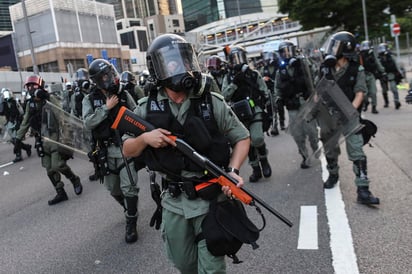 El organismo consideró que los ladrillos y los cócteles molotov que algunos manifestantes lanzan pueden ser letales. (ARCHIVO)