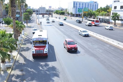 La edil de Gómez Palacio consideró que habría un mayor beneficio si el Metrobús circulara por el bulevar Ejército Mexicano. (EL SIGLO DE TORREÓN)