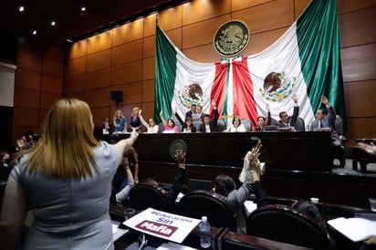 Los diputados de Morena piden que se respete la institucionalidad e incluso han llegado a sugerir que se salga la mayoría, se cambie la sede de la sesión y se les deje a los opositores con el pleno tomado. (ARCHIVO)