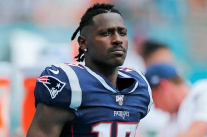 Brown debutó en la semana dos de la NFL con los Patriotas. (CORTESÍA)