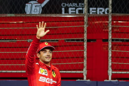 El piloto de Ferrari, Charles Leclerc, ganó su tercera 'pole' consecutiva.