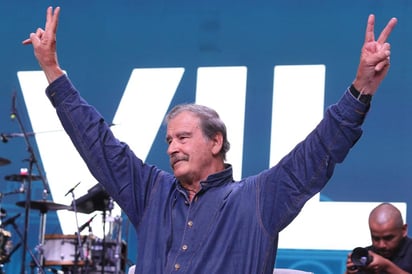 Llegó el que estaba ausente. Vicente Fox regresó al blanquiazul para sacarlo de su letargo al grito de: 'Tenemos que darle en la madre a la Cuarta Transformación'. (EL UNIVERSAL)