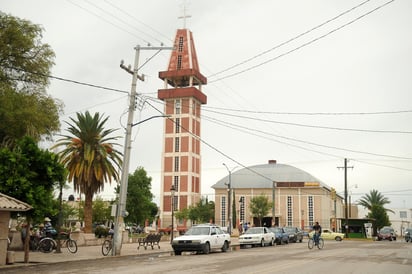 El Municipio de Tlahualilo enfrenta una situación crítica, pues carece de recursos para el pago de sueldos y les dejaron adeudos. (EL SIGLO DE TORREÓN)