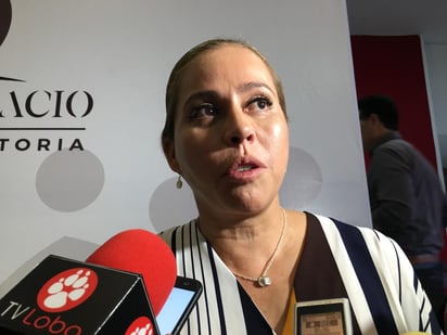 La presidenta destacó también el trabajo de la coordinadora y entrenadora de las pequeñas gimnastas, Alicia Guerrero, a quien agradeció el esfuerzo para llevar a Gómez Palacio a este tipo de competencias de alto nivel. (FABIOLA P. CANEDO)