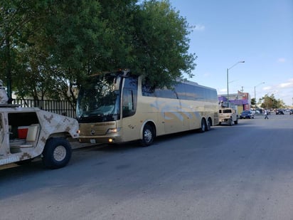 Se trata de un camión de pasajeros de la línea Coahuilenses, con número económico 8717, proveniente de Gómez Palacio. (EL SIGLO COAHUILA)