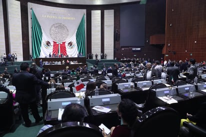 Con 21 votos a favor y 25 abstenciones el pleno de la Cámara de Diputados aprobó la reforma constitucional para prohibir las condonaciones y exenciones de impuestos en el gobierno federal. (NOTIMEX)