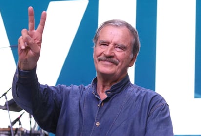 Vicente Fox destacó que quitar gobernadores y poner otros son situaciones superadas en México, que las hizo el PRI durante el siglo XX, y que la realidad del país es distinta, porque hoy hay democracia. (ARCHIVO)