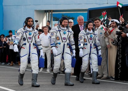 La nave tripulada rusa Soyuz MS-15 fue lanzada este miércoles desde el cosmódromo de Baikonur (Kazajistán) rumbo a la Estación Espacial Internacional. (ARCHIVO)