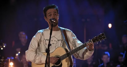 Además, en la transmisión del MTV Unplugged la banda presentó otras melodías como Las Batallas / Rarotonga, Olita del Altamar, Diente de León y Outsider.
(ESPECIAL)