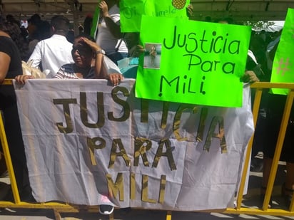 Familiares de la pequeña Milagros ven irregularidades en el proceso judicial y acuden al Gobierno federal para pedir apoyo. (EL SIGLO DE TORREÓN)