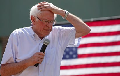 El senador Bernie Sanders, aspirante a la candidatura presidencial demócrata en Estados Unidos, canceló su agenda de campaña tras ser hospitalizado después de sufrir una obstrucción arterial en Las Vegas (Nevada), informó este miércoles su campaña. (EFE)