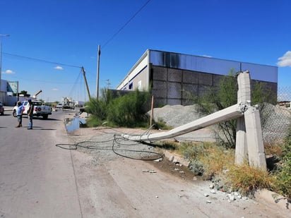 Tras el accidente, el operador del camión se dio a la fuga, ignorándose hasta el momento su paradero. (EL SIGLO DE TORREÓN)
