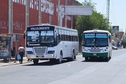 Transportistas de Torreón recibieron en marzo un aumento en las tarifas del pasaje. Pidieron que el pasaje pasara de 11 a 15 pesos y finalmente quedó en 13 pesos en pago en efectivo.