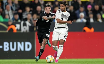 La escuadra sudamericana remontó un marcador donde iba abajo por dos goles en su visita a la cancha del Borussia Dortmund. (EFE)