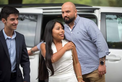 Yalitza Aparicio compartió una fotografía en Instagram con un vestido inspirado en México que encantó a muchos. (ARCHIVO)