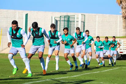 Los Guerreros continuaron con su preparación previo al partido amistoso que sostendrán el sábado ante Tampico Madero. (CORTESÍA) 